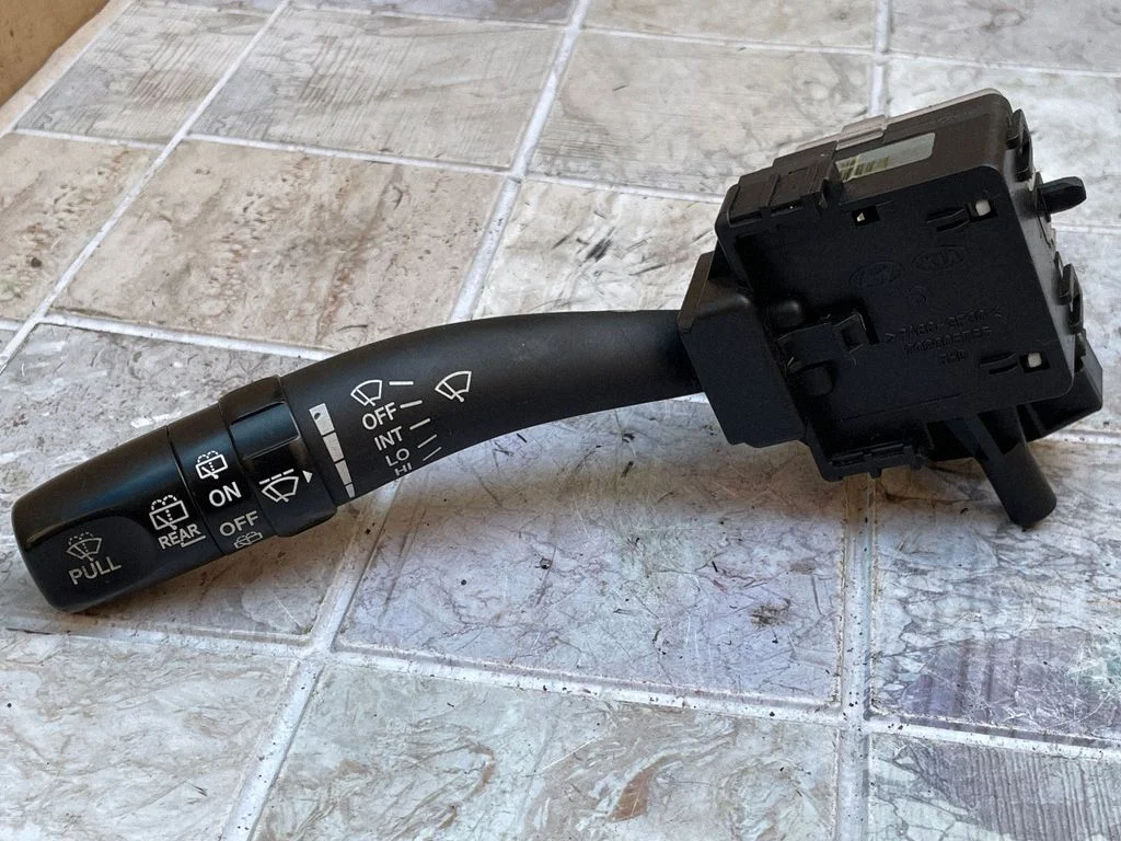 Wiper control stalk 202005765