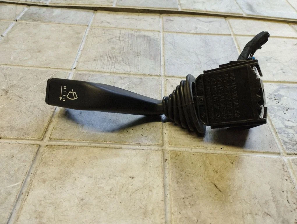 Wiper control stalk – Opel Omega B2 (1999-2003)