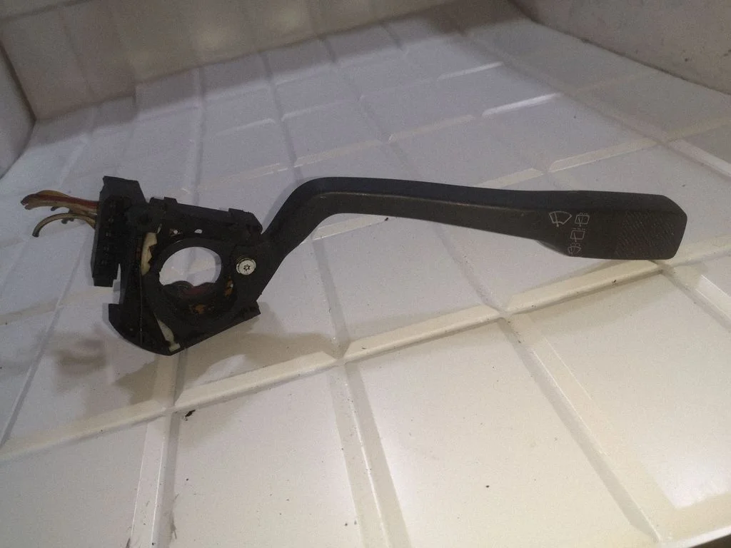 Wiper control stalk – Volkswagen Transporter - Caravelle T4 (1991-2003)