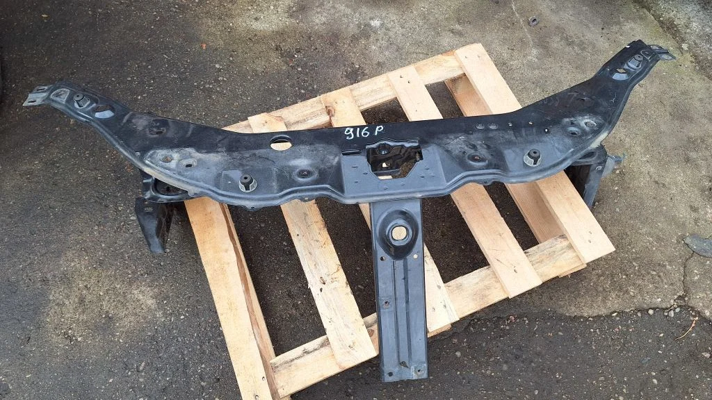 Top upper radiator support slam panel – front