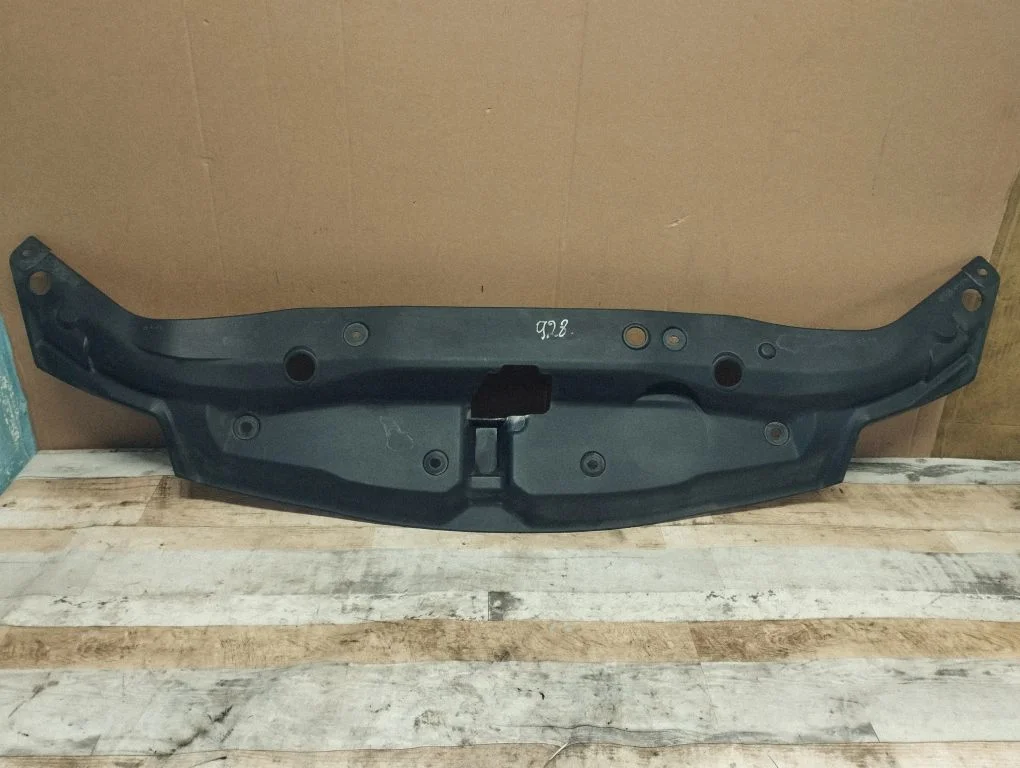 Radiatoru paneļa augšējā daļa 71125SMG