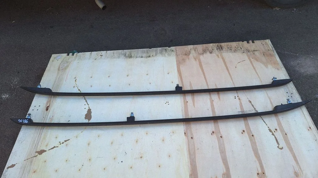 Roof bar rail 1T0860025G