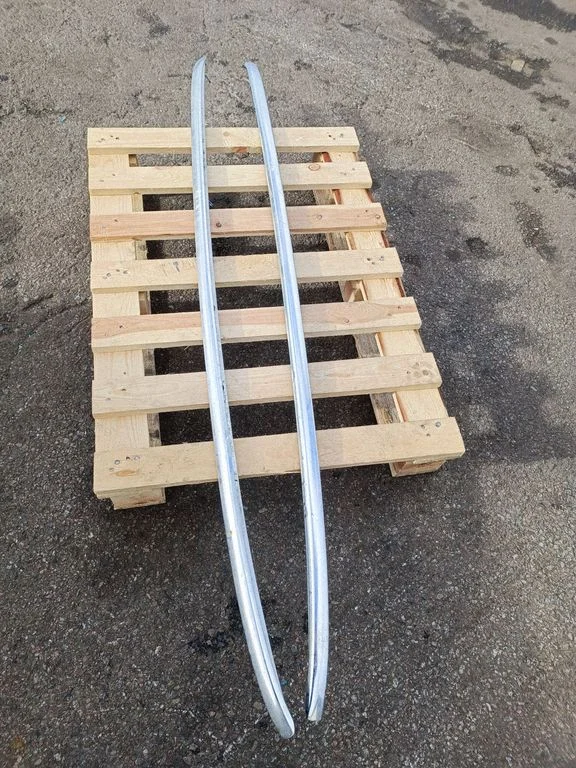 Roof bar rail