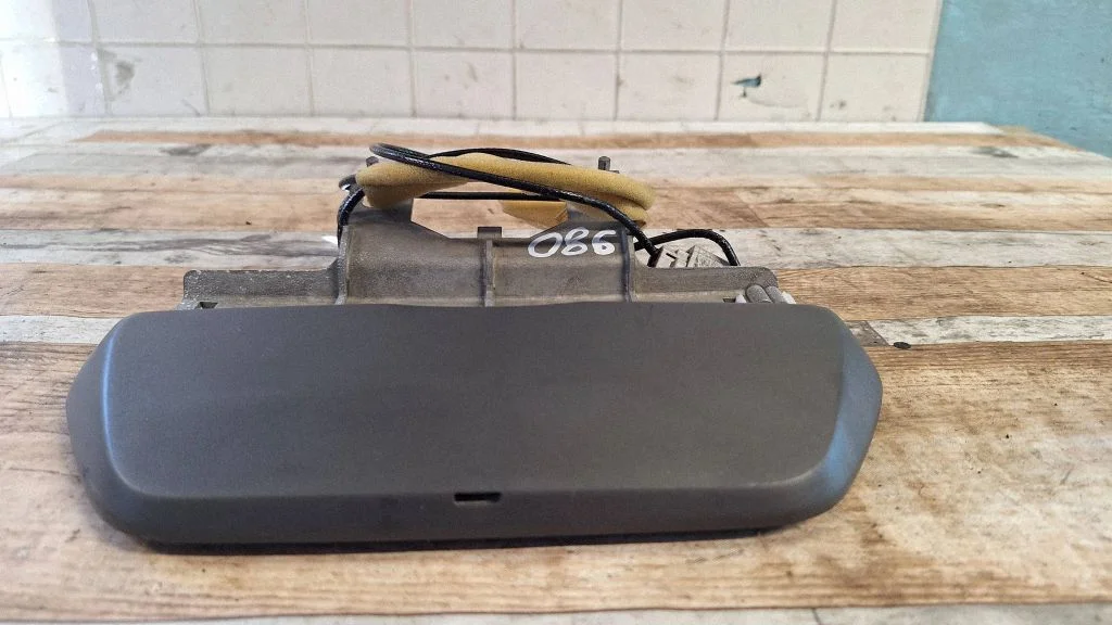 Aerial GPS antenna – Volvo V70 (2000-2004)
