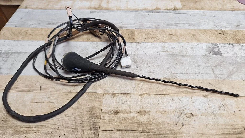 Antenn (GPS-antenn) – Toyota Corolla Verso AR10 (2004-2009)