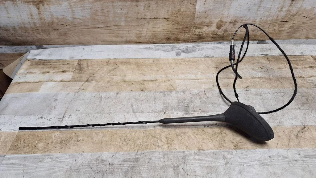 Antena (GPS antena) 8162190101