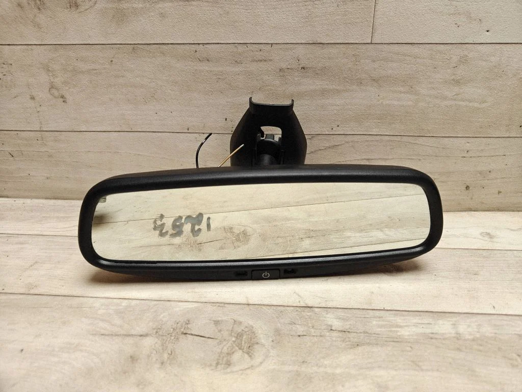 Rear view mirror (interior) – Toyota Corolla Verso AR10 (2004-2009)