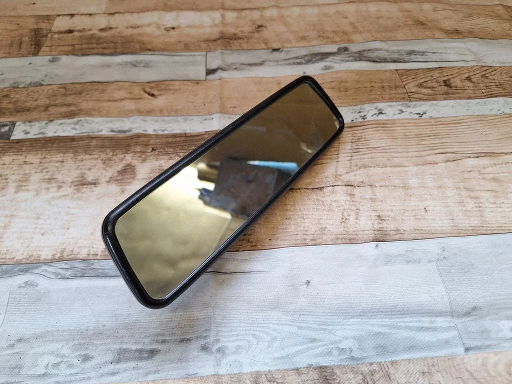 Rear view mirror (interior) 0110093