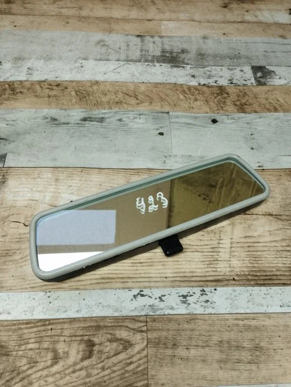 Rear view mirror (interior)