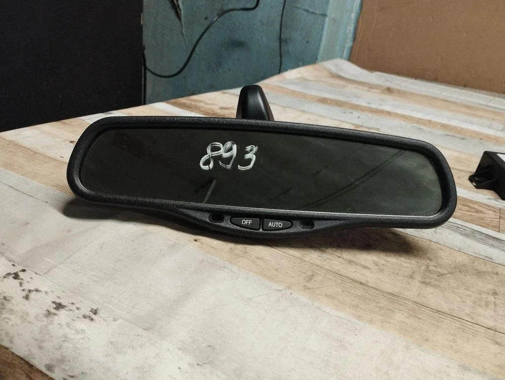 Rear view mirror (interior) 04894387AA