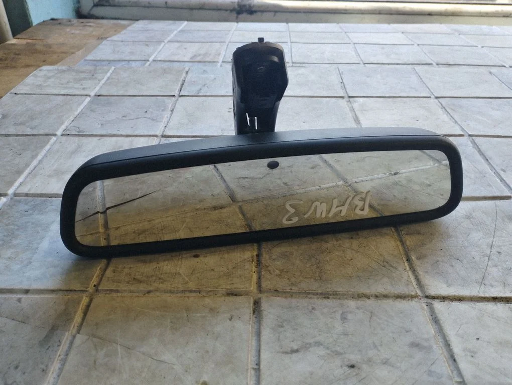Rear view mirror (interior) 823806609
