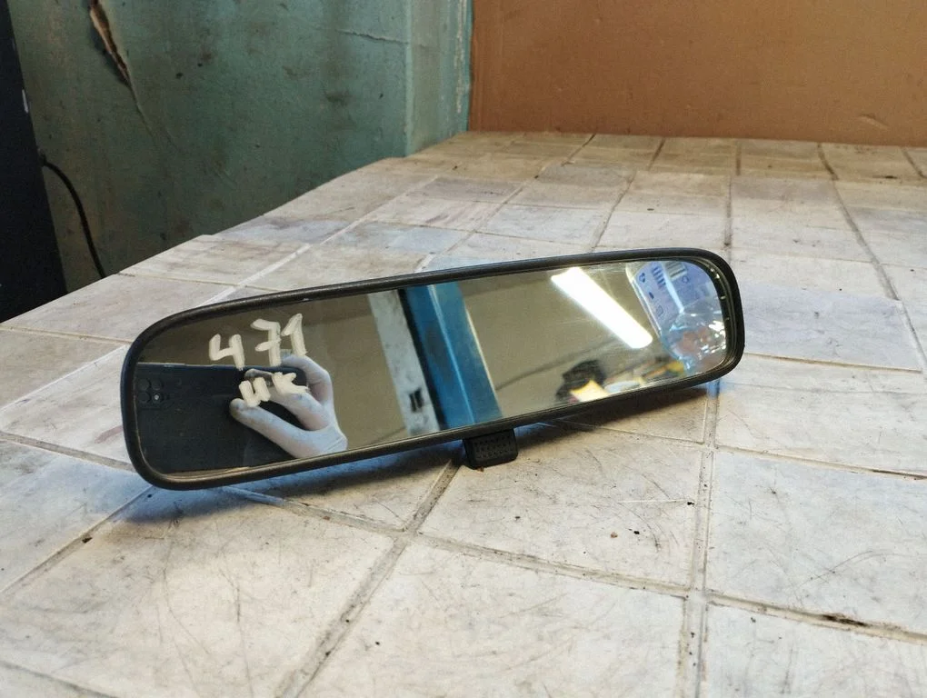 Rear view mirror (interior) – Lexus IS 220D-250-350 (2006-2013)