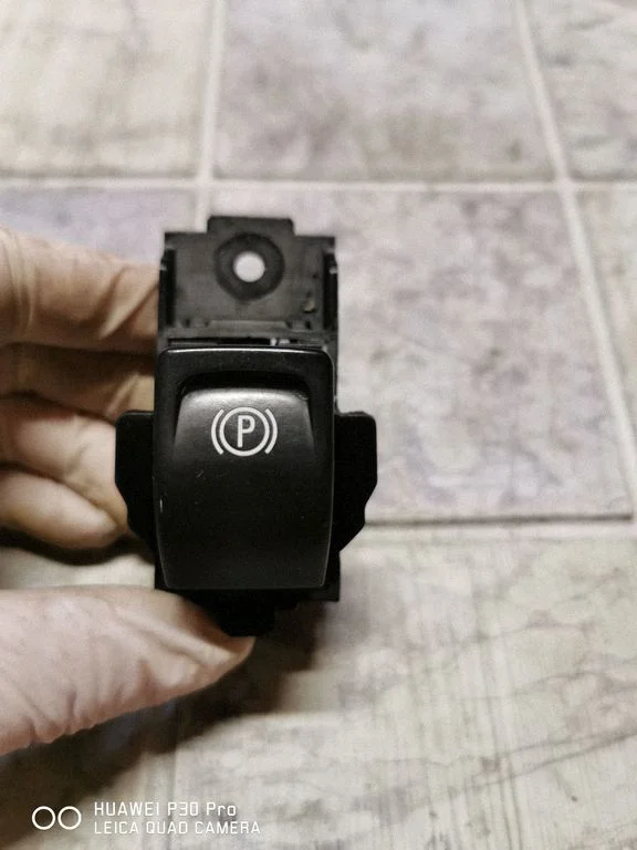 Hand parking brake switch 42282