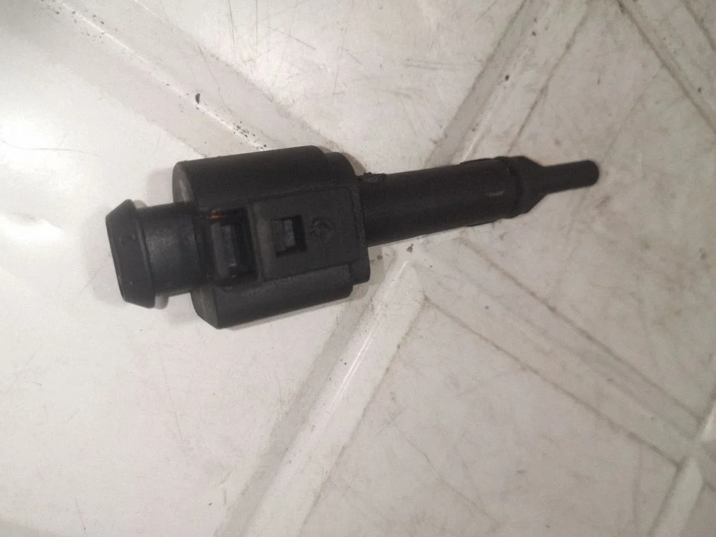 Salongi temperatuuri andur 4B0820535A