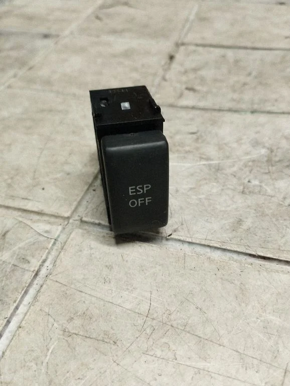 ESP (stability program) switch