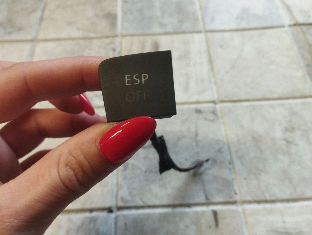 ESP (stability program) switch 3C0927117