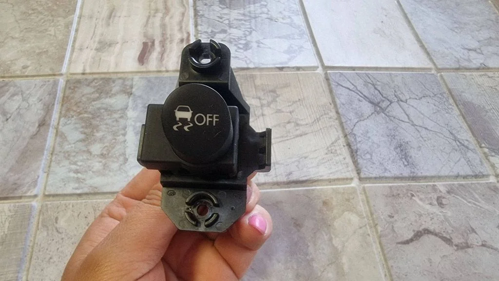 ESP (stability program) switch – Subaru Forester SH (2008-2013)