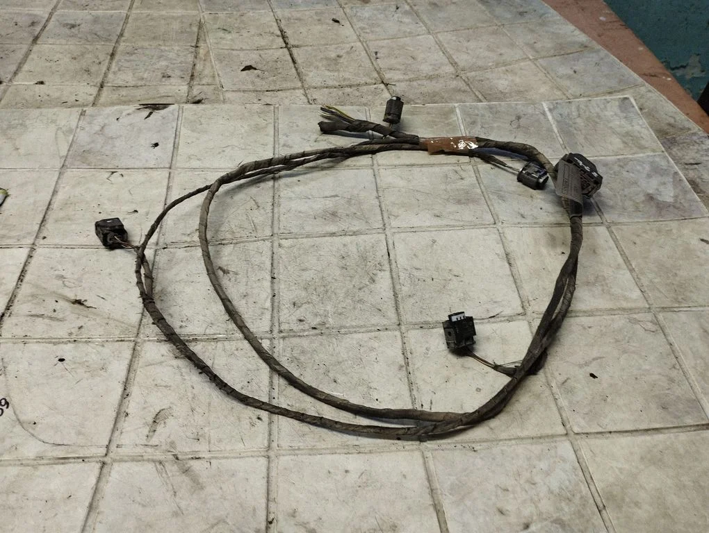 Parkimisandurite (PDC) juhtmestik – BMW 5-seeria E60 E61 (2004-2010)