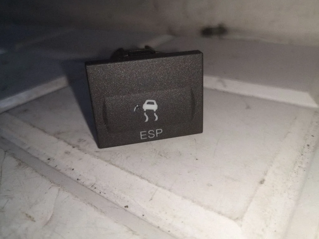 Przełącznik ESP 3M5T2C418BD