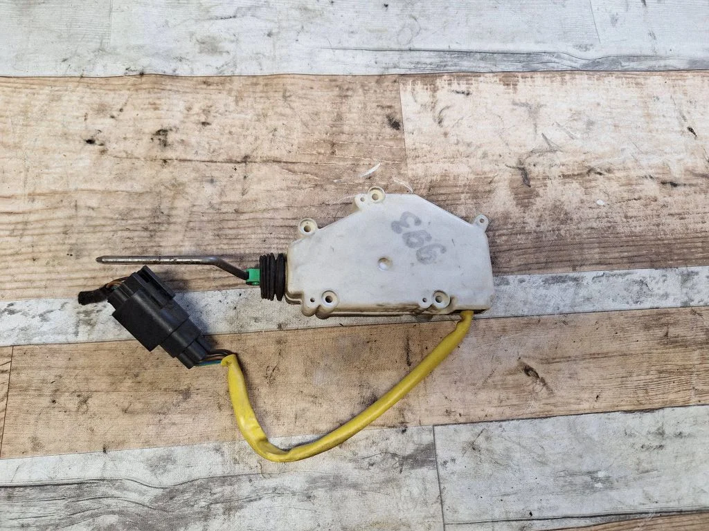Central locking motor 7M0959775C