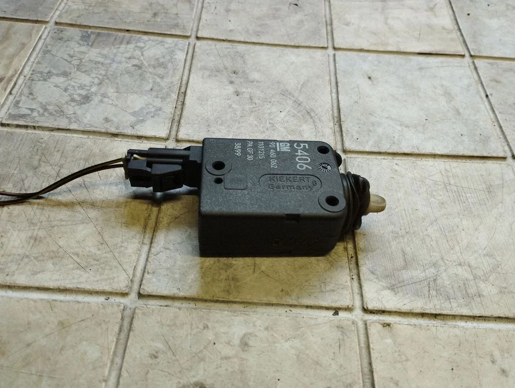 Central locking motor – Opel Zafira A (1999-2005)