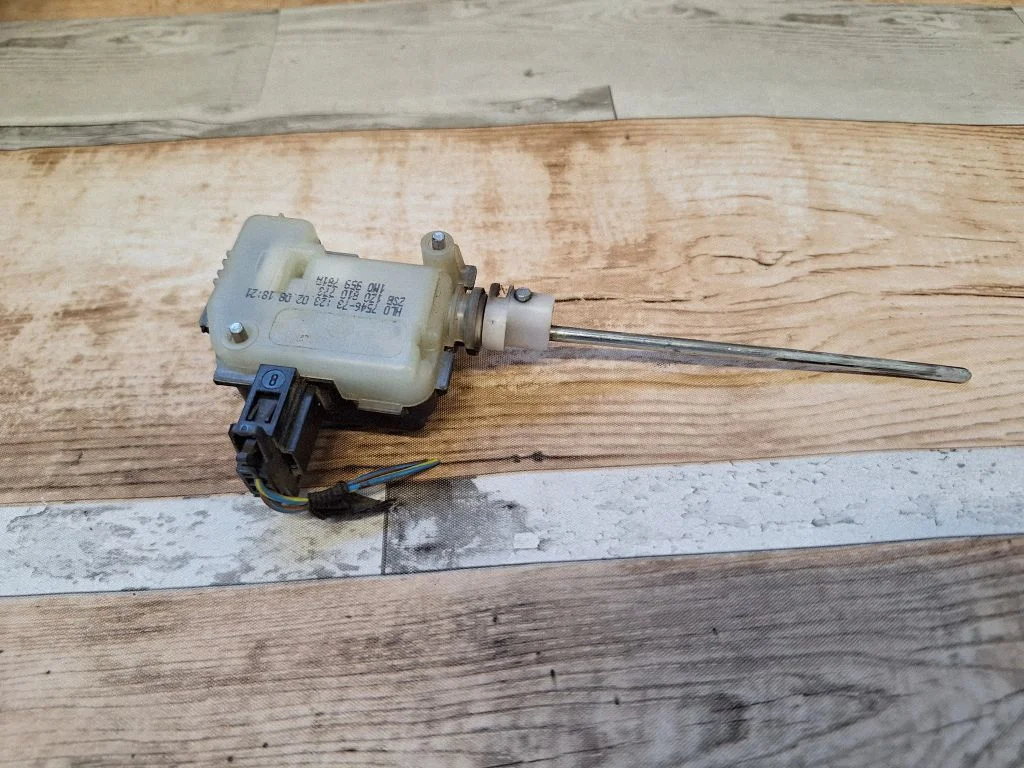 Central locking motor – Skoda Octavia Mk2 (1Z) (2004-2013)