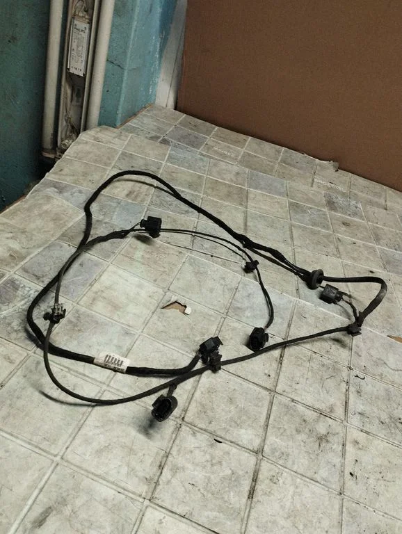 Parkimisandurite (PDC) juhtmestik – Audi A6 Allroad C6 (2006-2011)