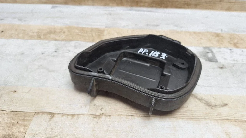Esitule tolmukate – Volkswagen Touran I (2003-2010)