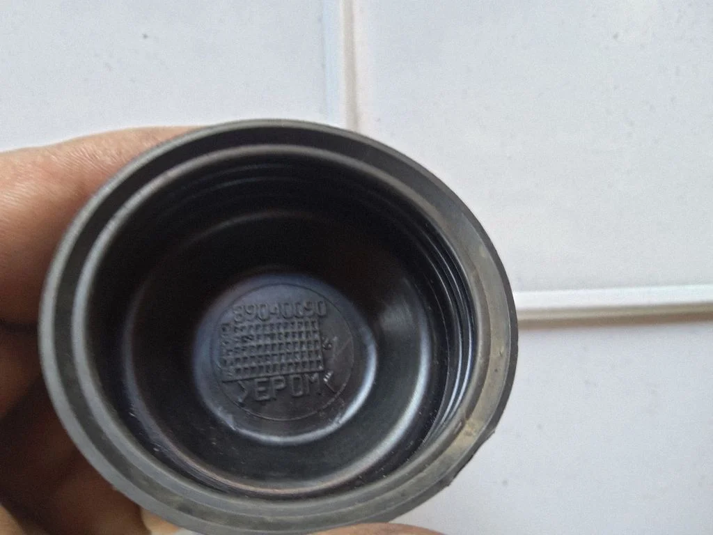 Priekšējā luktura pārsegs 89040090