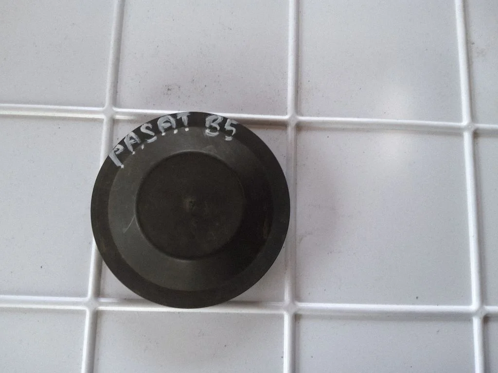 Headlight/headlamp dust cover 205079