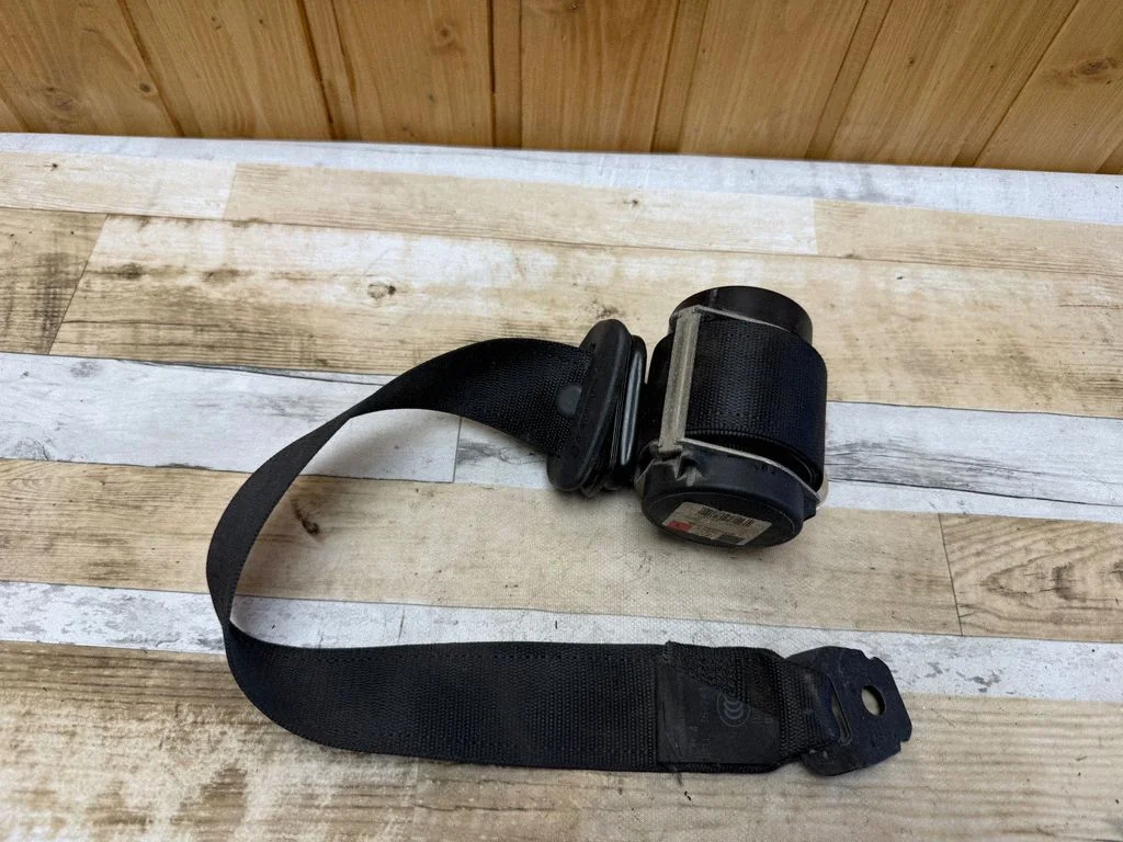 Third row seat belt – Opel Zafira B (2005-2014)