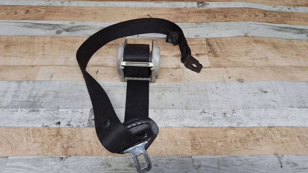 Third row seat belt – Opel Zafira A (1999-2005)