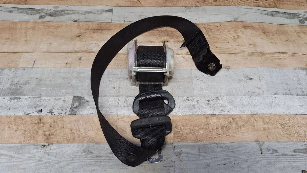 Third row seat belt – Opel Zafira A (1999-2005)