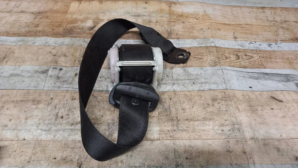 Third row seat belt – Opel Zafira A (1999-2005)