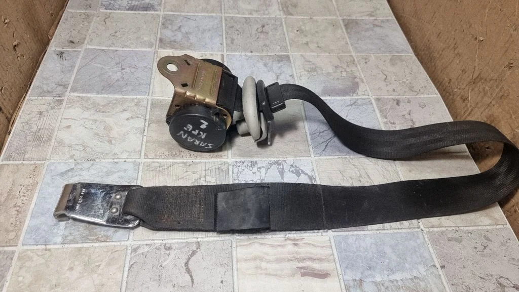 Third row seat belt – Volkswagen Sharan (2001-2010)