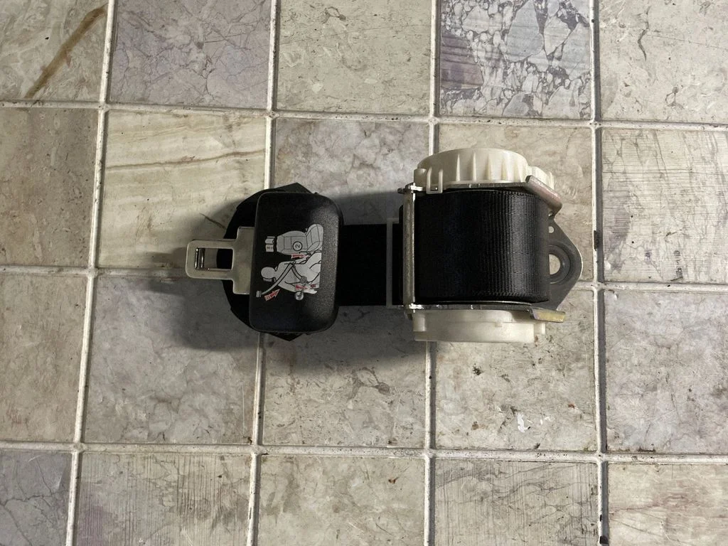Third row seat belt – Volkswagen Touran I (2003-2010)