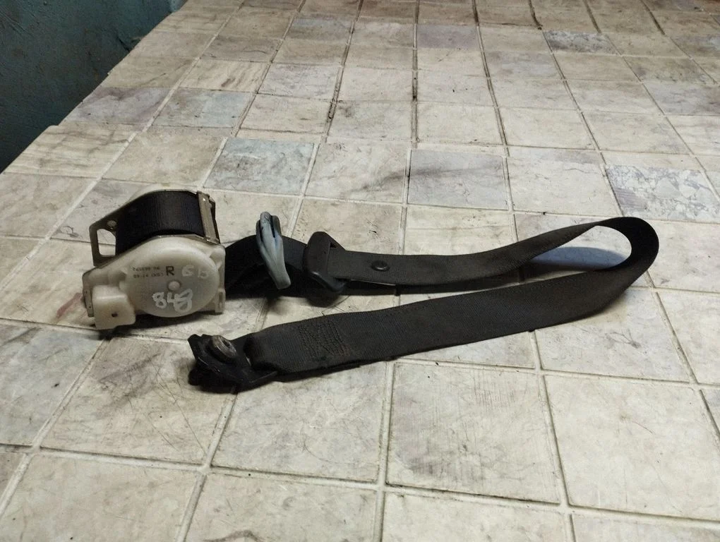 Third row seat belt – Opel Zafira A (1999-2005)