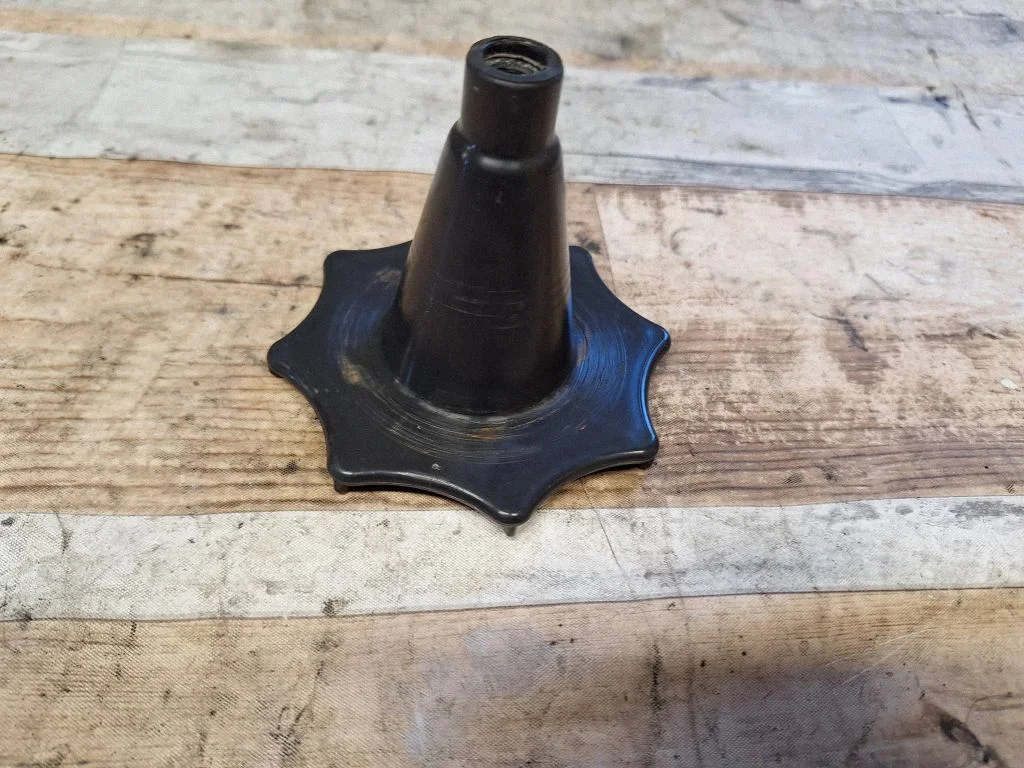 Spare wheel bolt – Opel Vectra C (2005-2009)