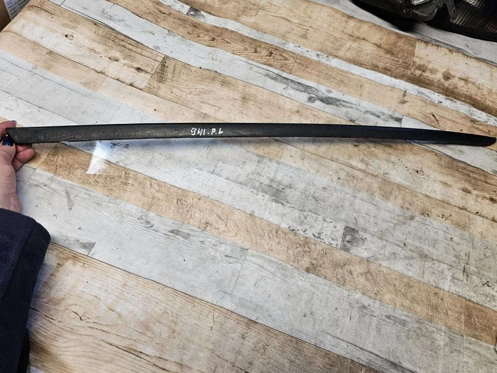 Windshield trim 8T0854327A