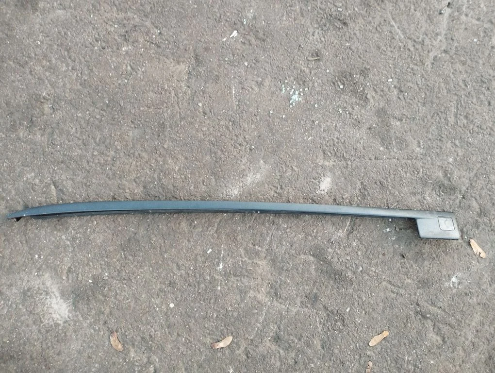 Esiklaasi liist 73152SWA