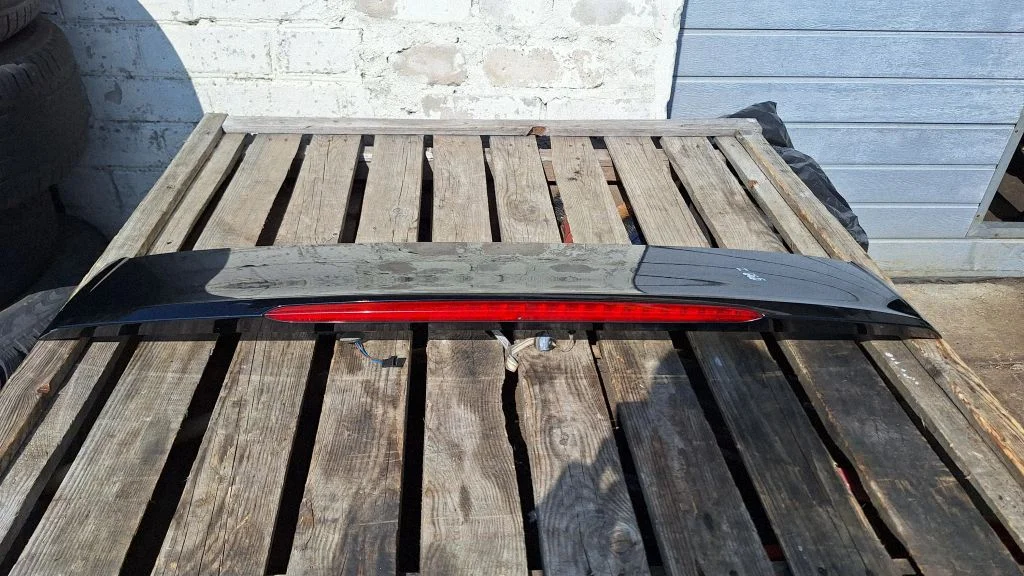 Tagaluugi spoiler – BMW 5-seeria F10 F11 (2009-2016)
