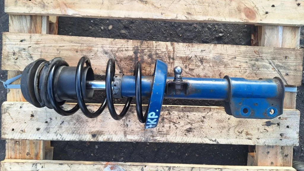 Front shock absorber with coil spring – Opel Zafira A (1999-2005)