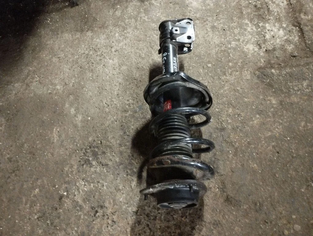 Front shock absorber with coil spring – Subaru Forester SH (2008-2013)