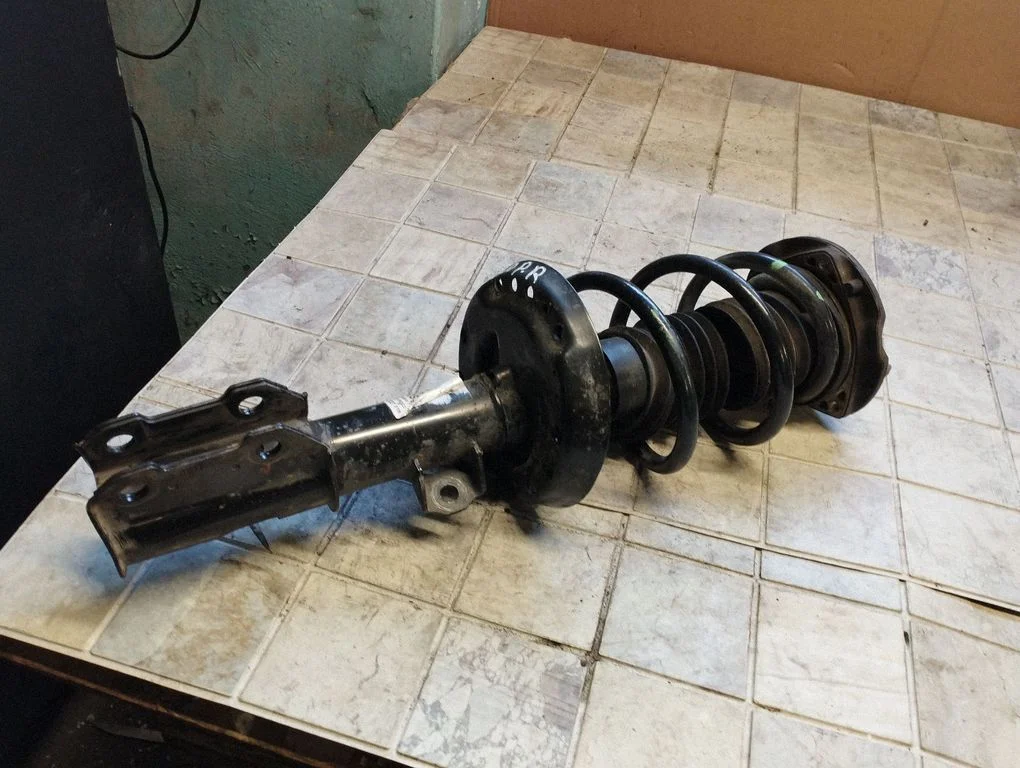Front shock absorber with coil spring 39040191