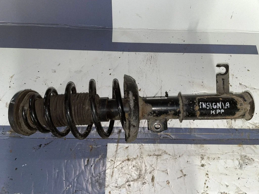 Front shock absorber with coil spring – Opel Insignia A (2008-2017)