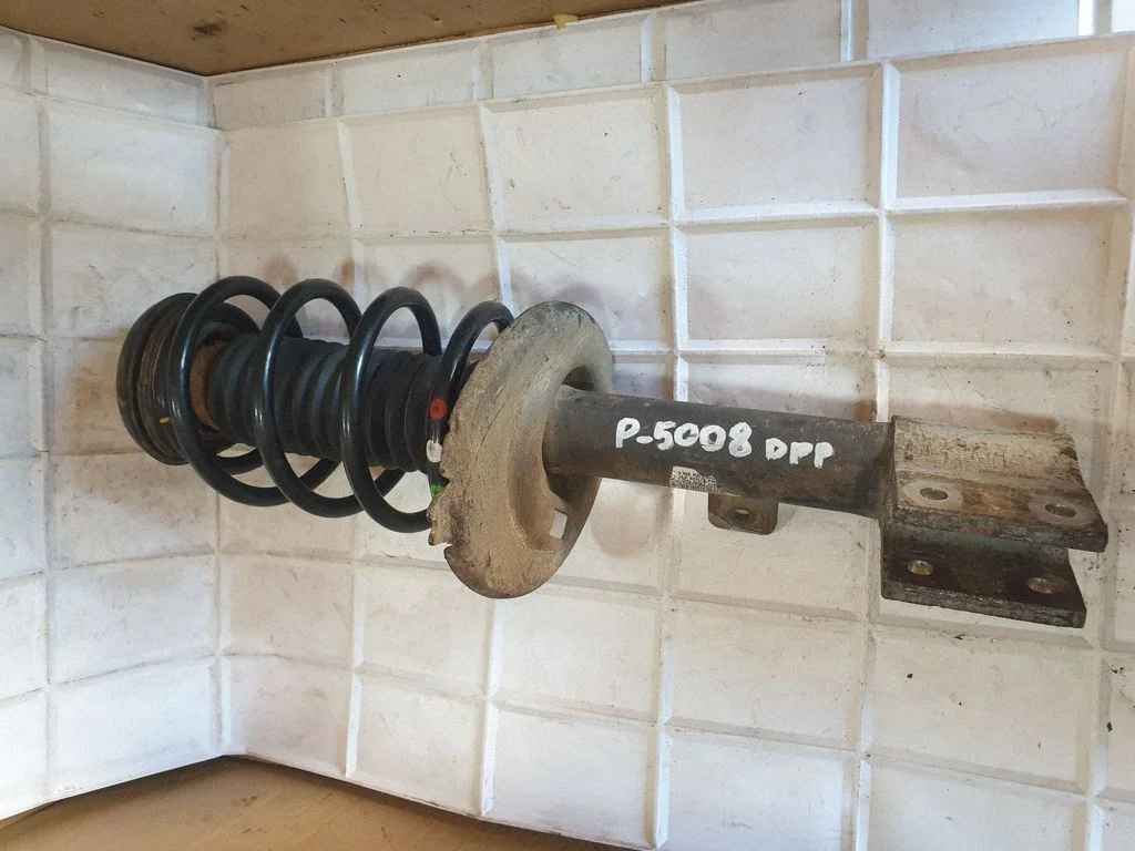Front shock absorber with coil spring 1625