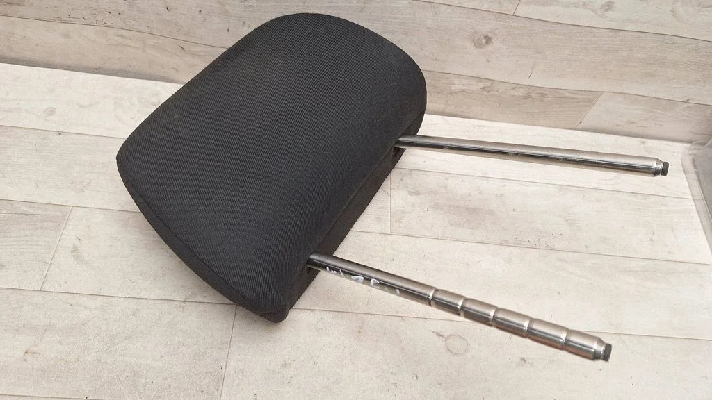 Esiistme peatugi