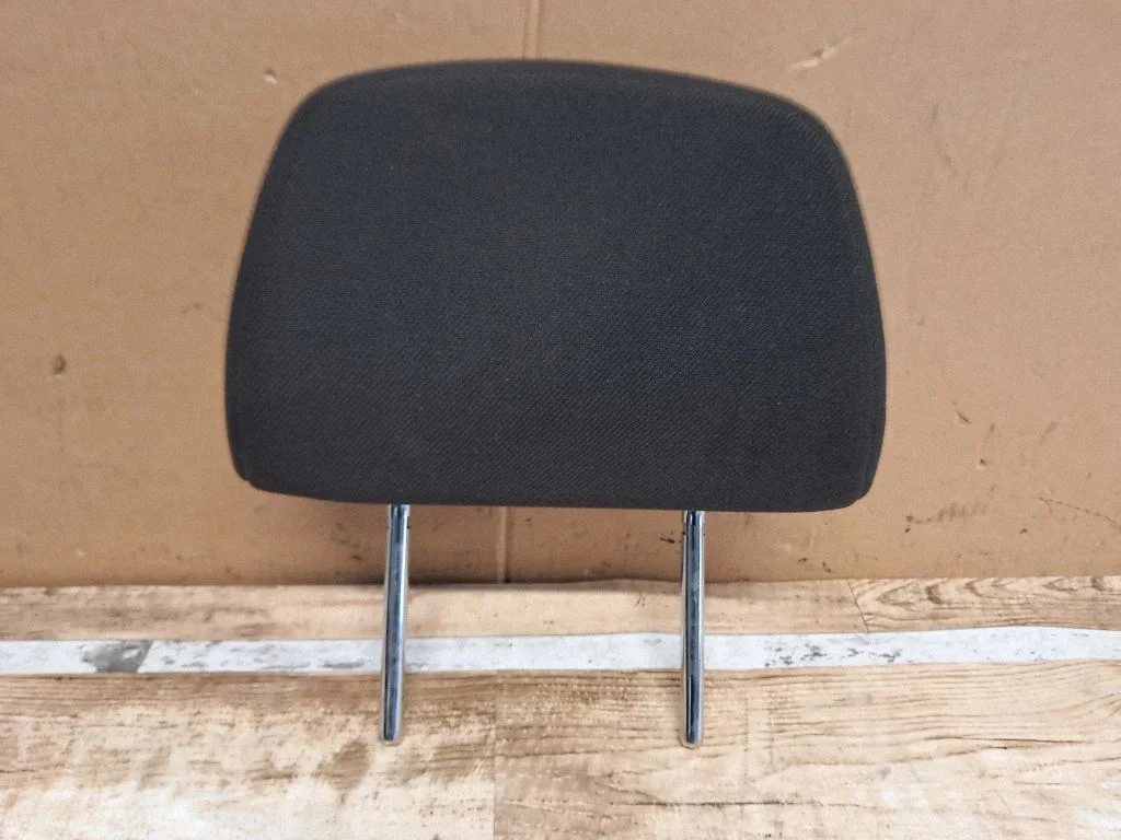 Front seat headrest – Opel Astra H (2004-2012)