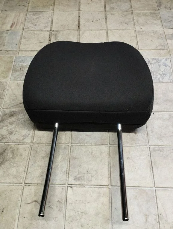 Esiistme peatugi – Subaru Outback (2007-2009)