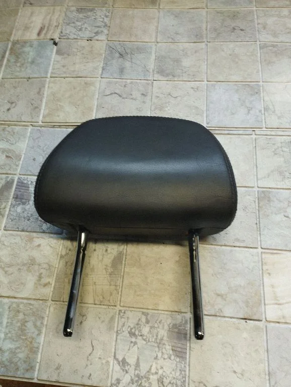 Front seat headrest – Opel Vectra C (2002-2005)